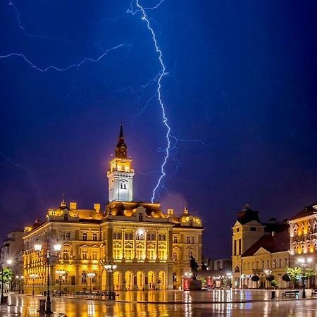 Family Top Rooms Bela Lada Sobe Novi Sad Exterior photo