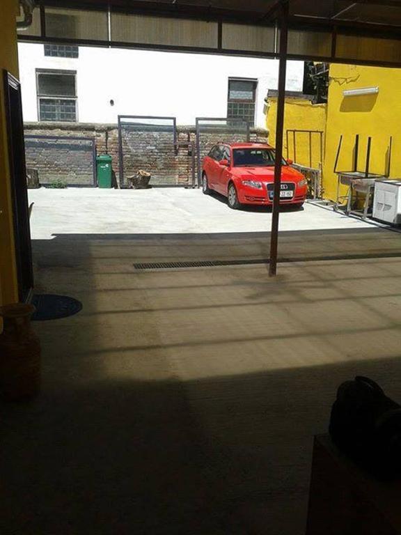 Family Top Rooms Bela Lada Sobe Novi Sad Exterior photo